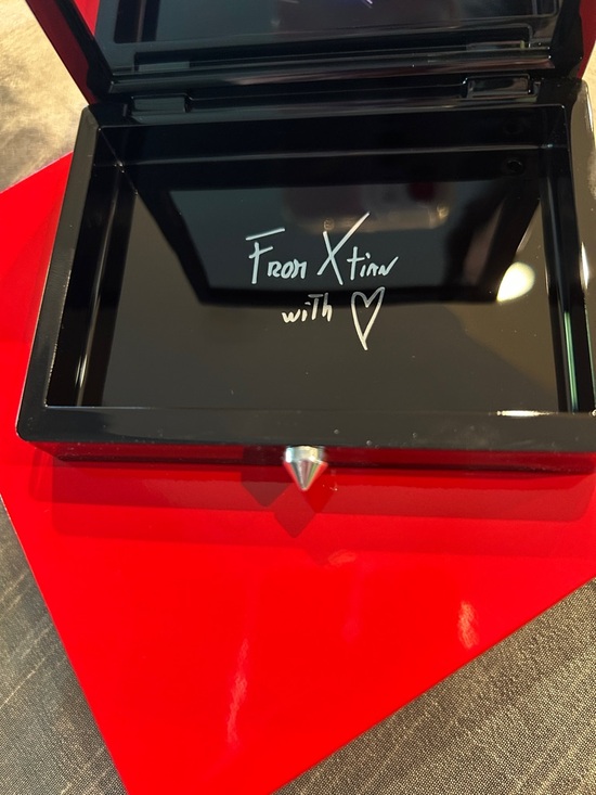 ♥️🖤Christian Louboutin Abracadabra refillable case with mirror 🖤♥️ - Picture 8 of 14